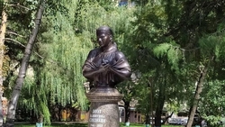 Памятный бюст поэту Валентине Слядневой установлен в Ставрополе