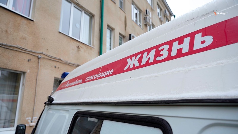 Медучреждения Курского округа получили пять санитарных автомобилей