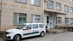 Автопарк Курской райбольницы пополнился 13 санитарными машинами