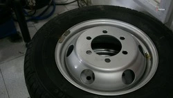 Житель Курского округа открыл шиномонтажную мастерскую по соцконтракту