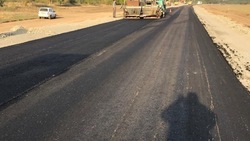 В Курском округе в 2022 году заасфальтировали три километра дороги