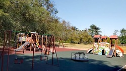 Две детские площадки открыли в Курском округе